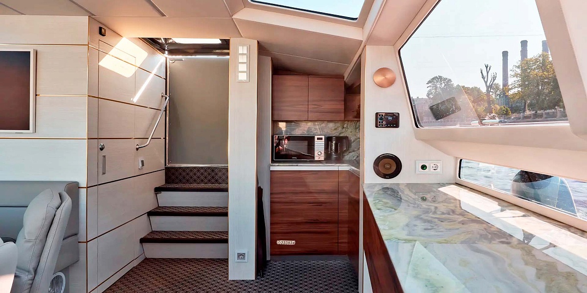 Аренда яхты Бангкок в Санкт-Петербурге